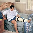 Esquerda e direito universais da cinta de joelho do neopreno da ortopedia